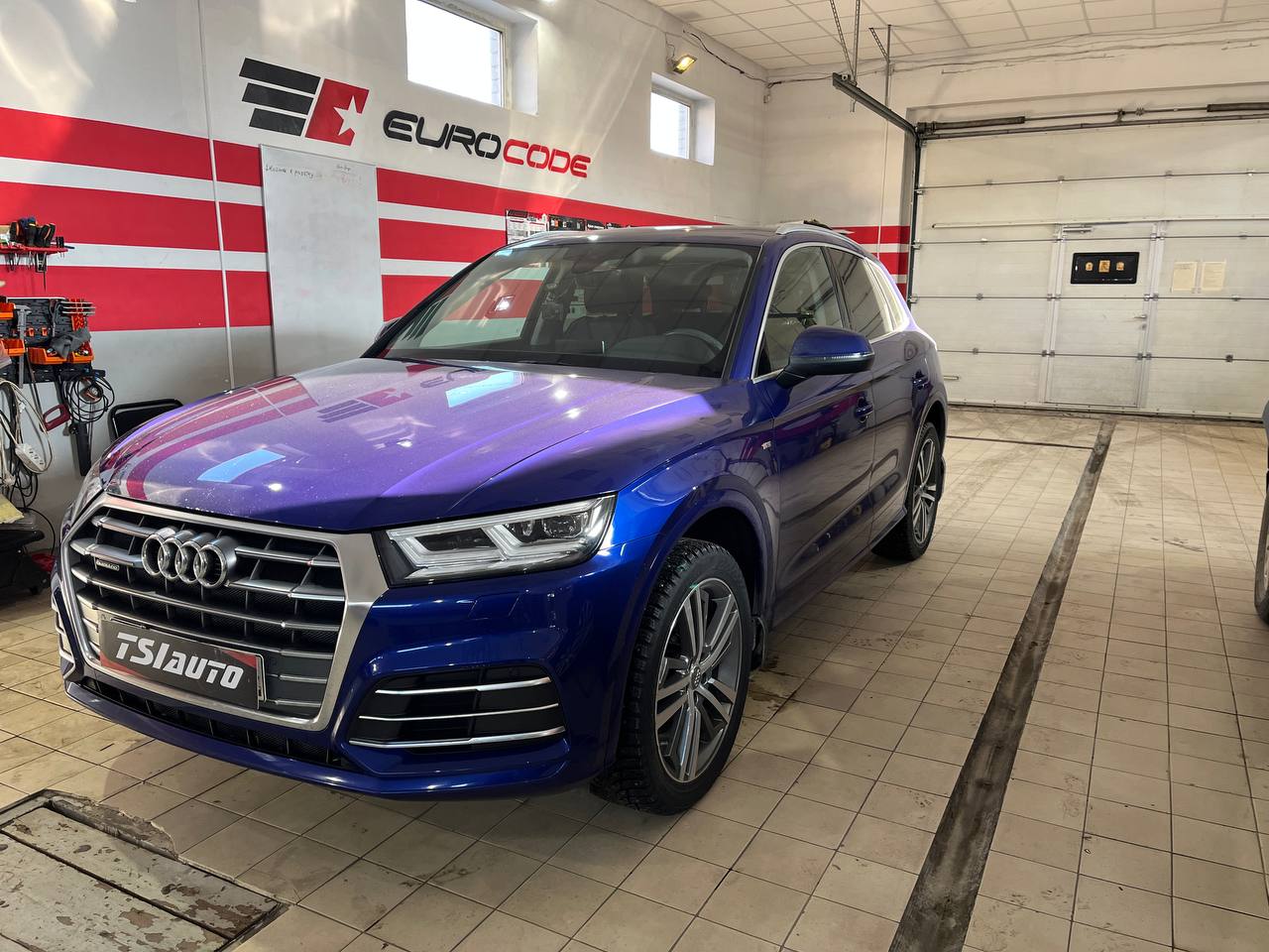 Шумоизоляция Audi Q5 в Красноярске