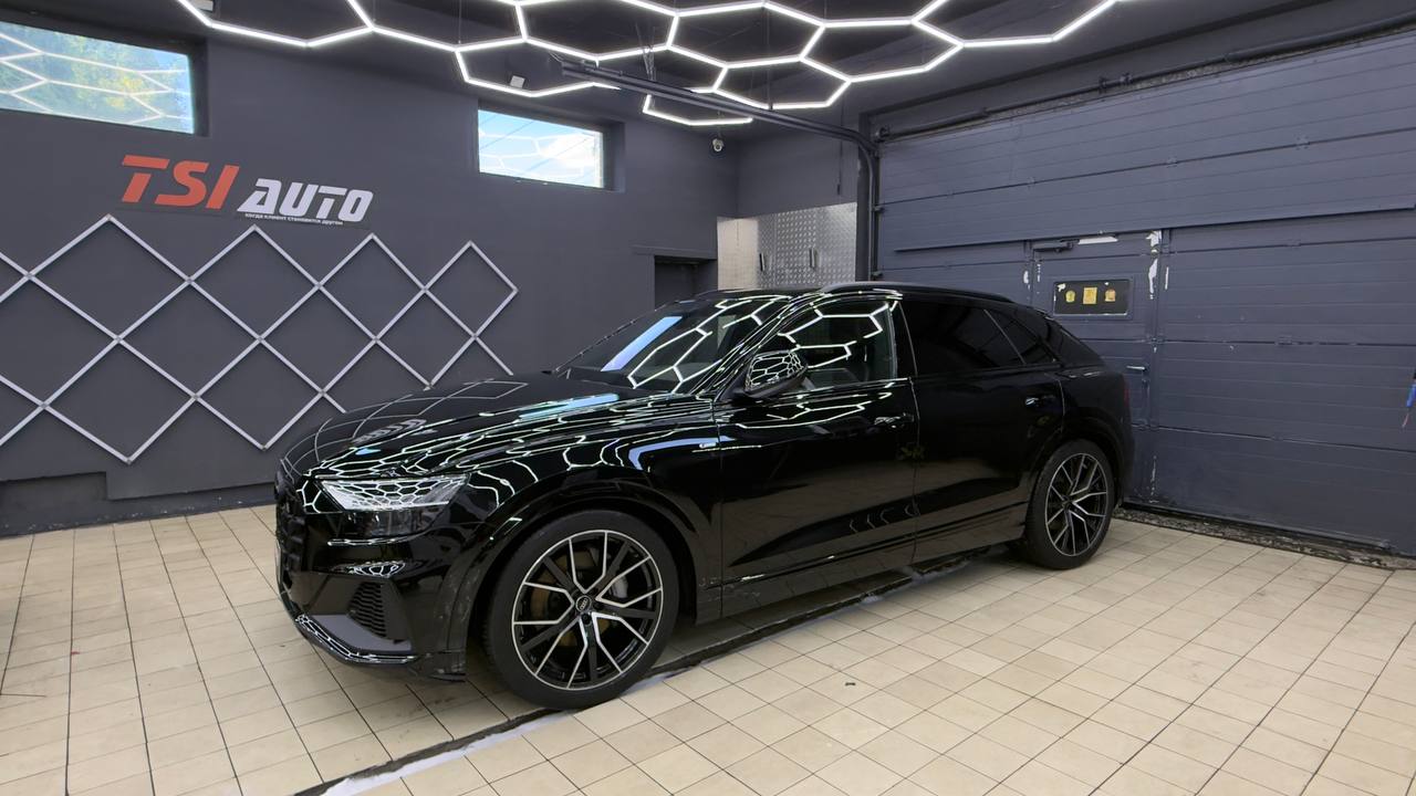 Шумоизоляция Audi Q8 в пакете Элит в Красноярске