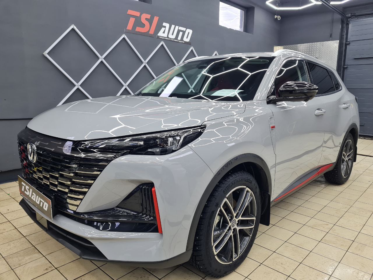 Changan Uni-S оклейка бронепленкой в Красноярске