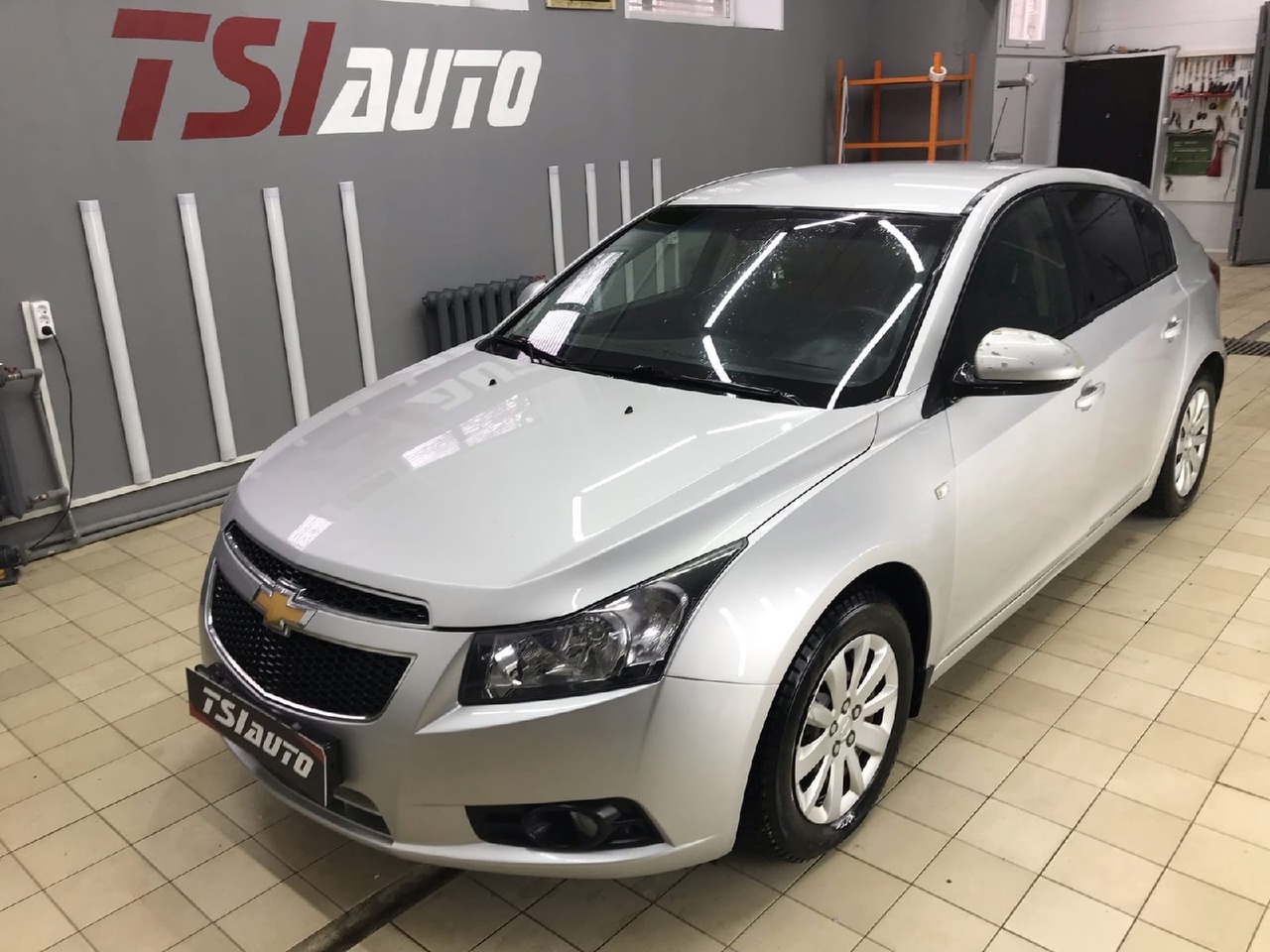 Шумоизоляция Chevrolet Cruze в Красноярске