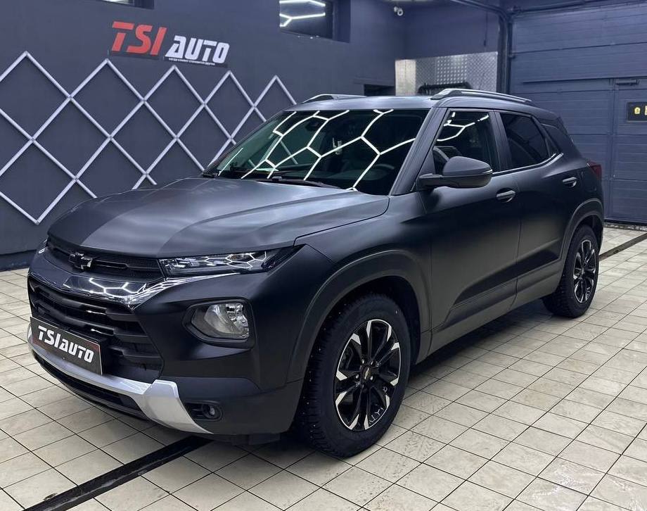 Chevrolet TrailBlazer установка моноблока, динамиков и усилителя фото и цены