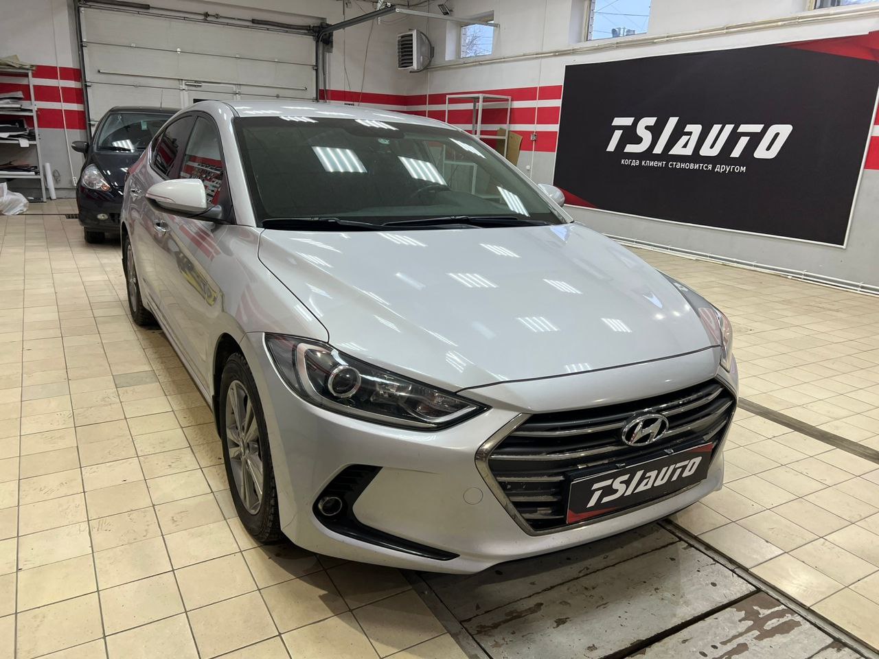 Шумоизоляция Hyundai Elantra 6 в Красноярске