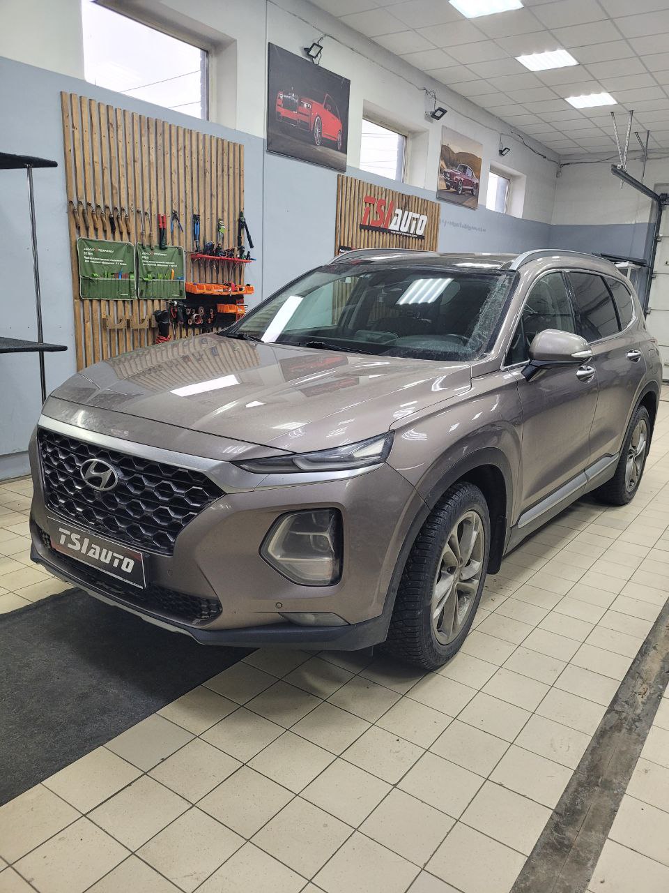 Шумоизоляция Hyundai Santa Fe в Красноярске - пакет Элит