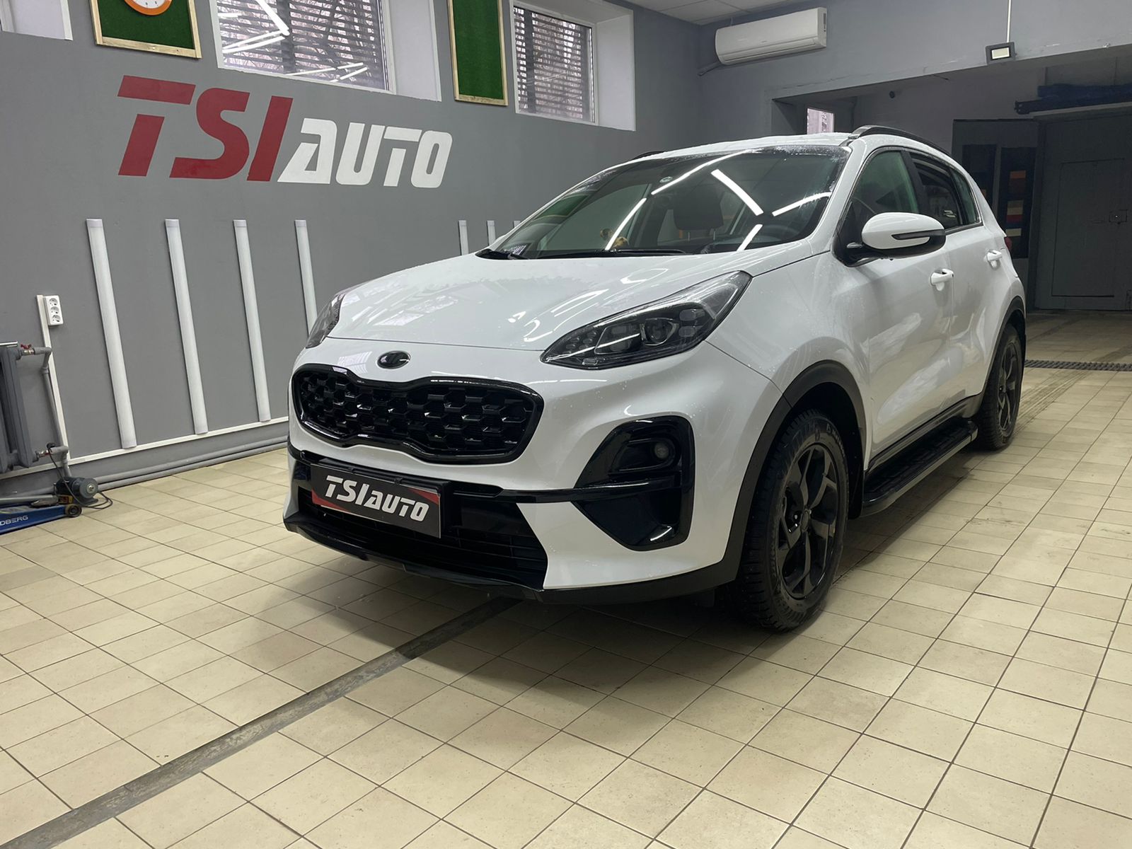 Полная шумоизоляция Kia Sportage в Красноярске