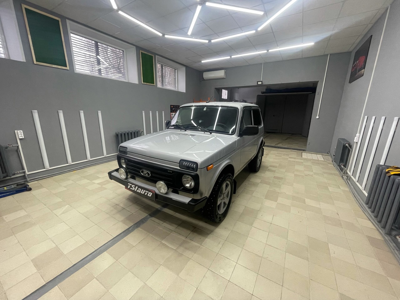 Шумоизоляция LADA Niva Legend 3 двери в Красноярске