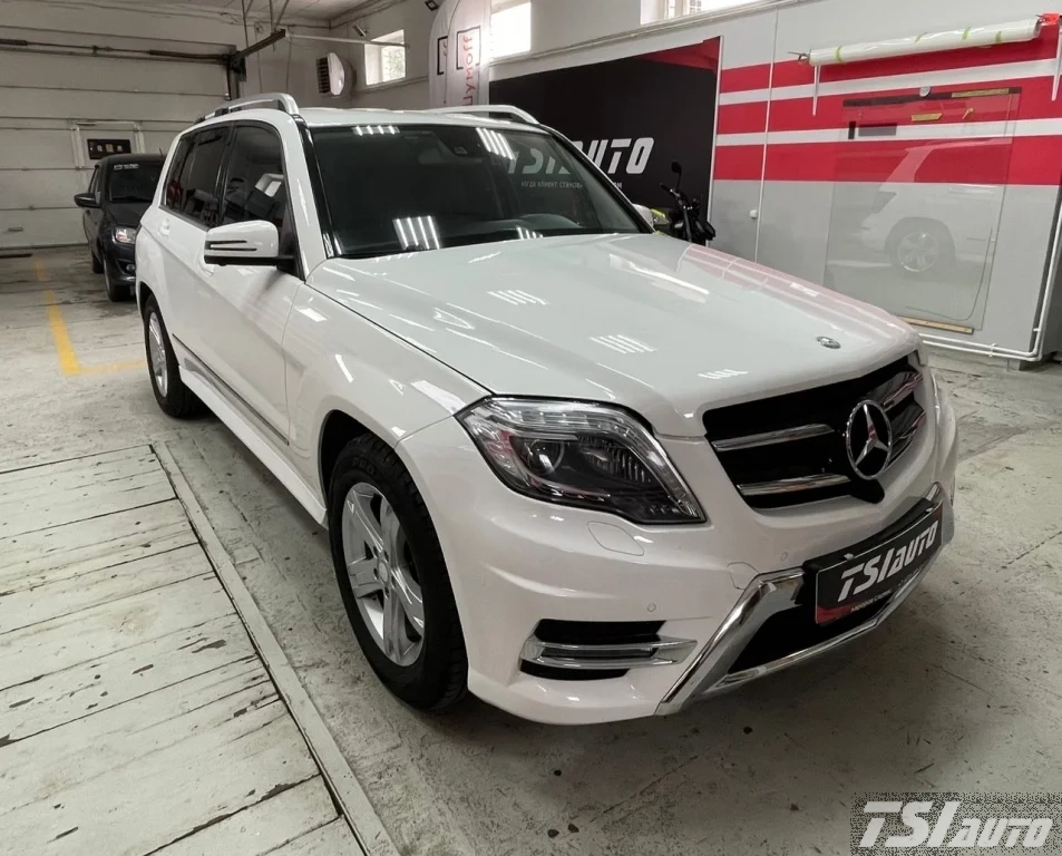 Правильная шумоизоляция Mercedes GLK (X204) в Красноярске