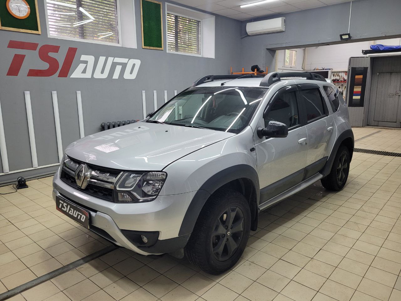 Правильная шумоизоляция Renault Duster в Красноярске