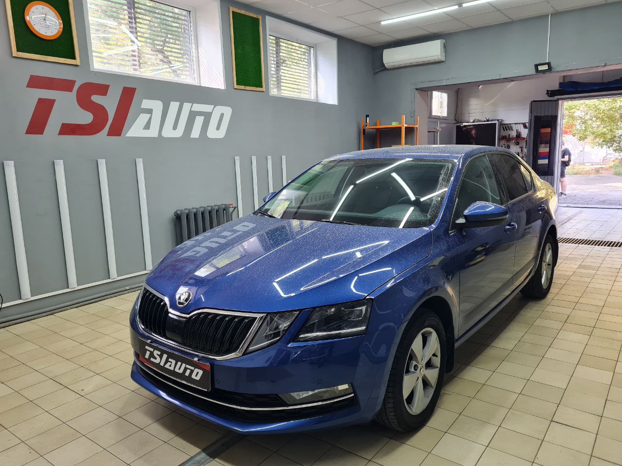 Шумоизоляция Skoda Octavia A7 в Красноярске