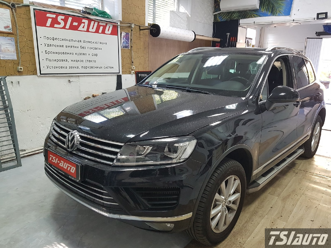 Правильная шумоизоляция Volkswagen Touareg 2 NF в Красноярске 