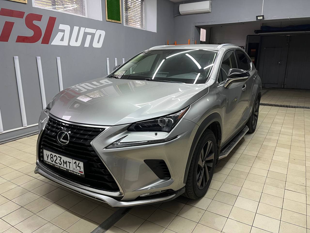 Шумоизоляция Lexus NX в Красноярске - пакет Комфорт